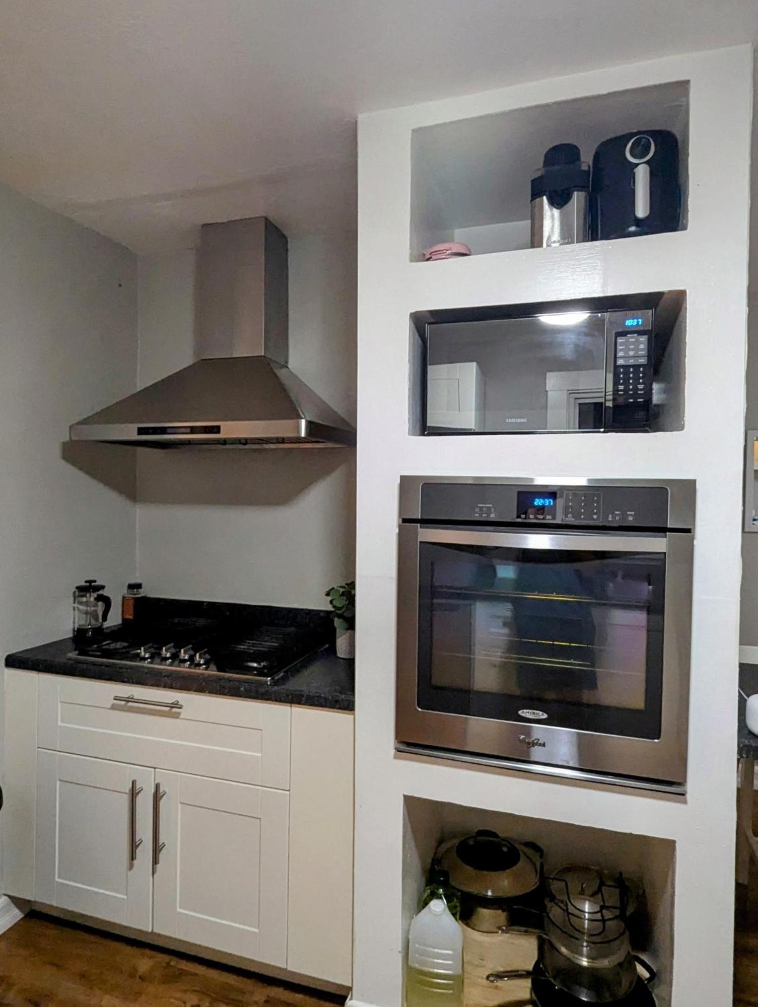 Single Family House 2b1b, California King Bed, Crib, 2 Tvs Near Downtown, Sjc Airport Holiday home San Jose